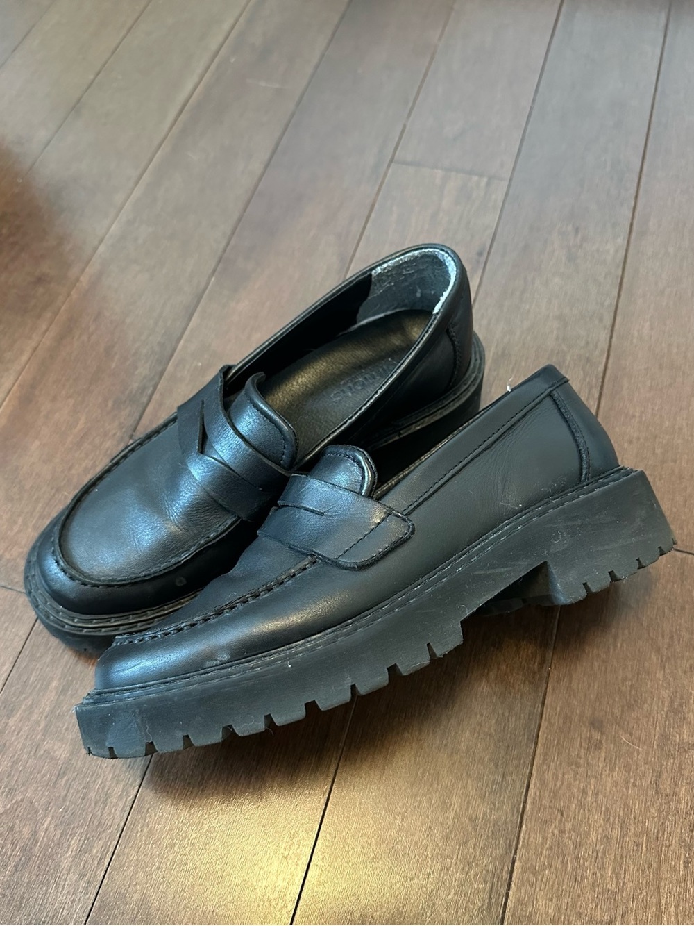 Simons Black Leather Women's Loafers